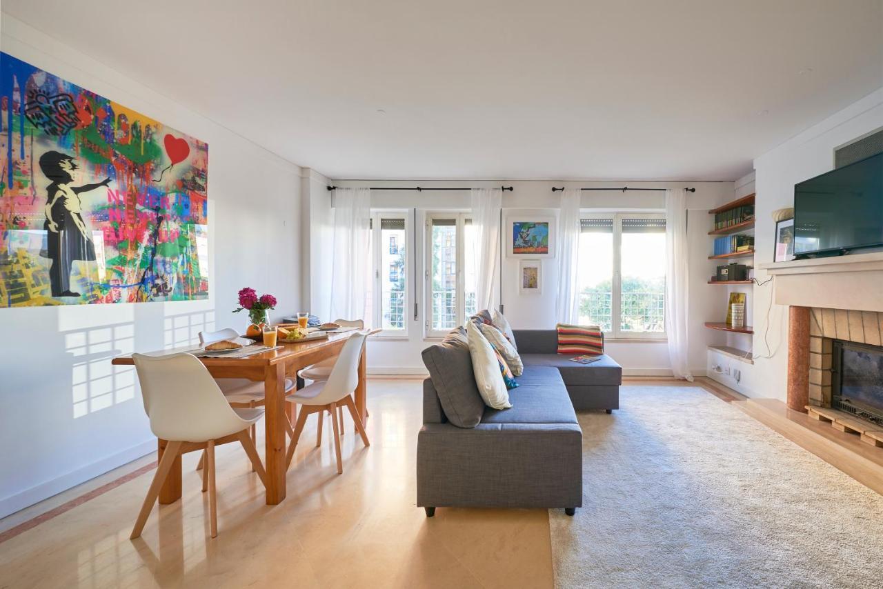 Modern Apartment With Swiming Pool & Garage - 리스본 외부 사진