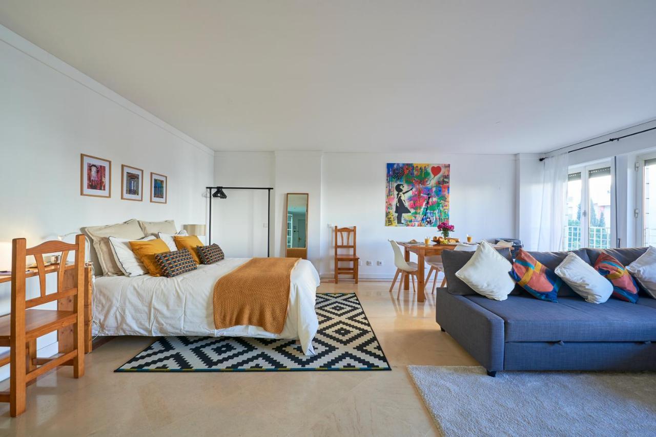 Modern Apartment With Swiming Pool & Garage - 리스본 외부 사진