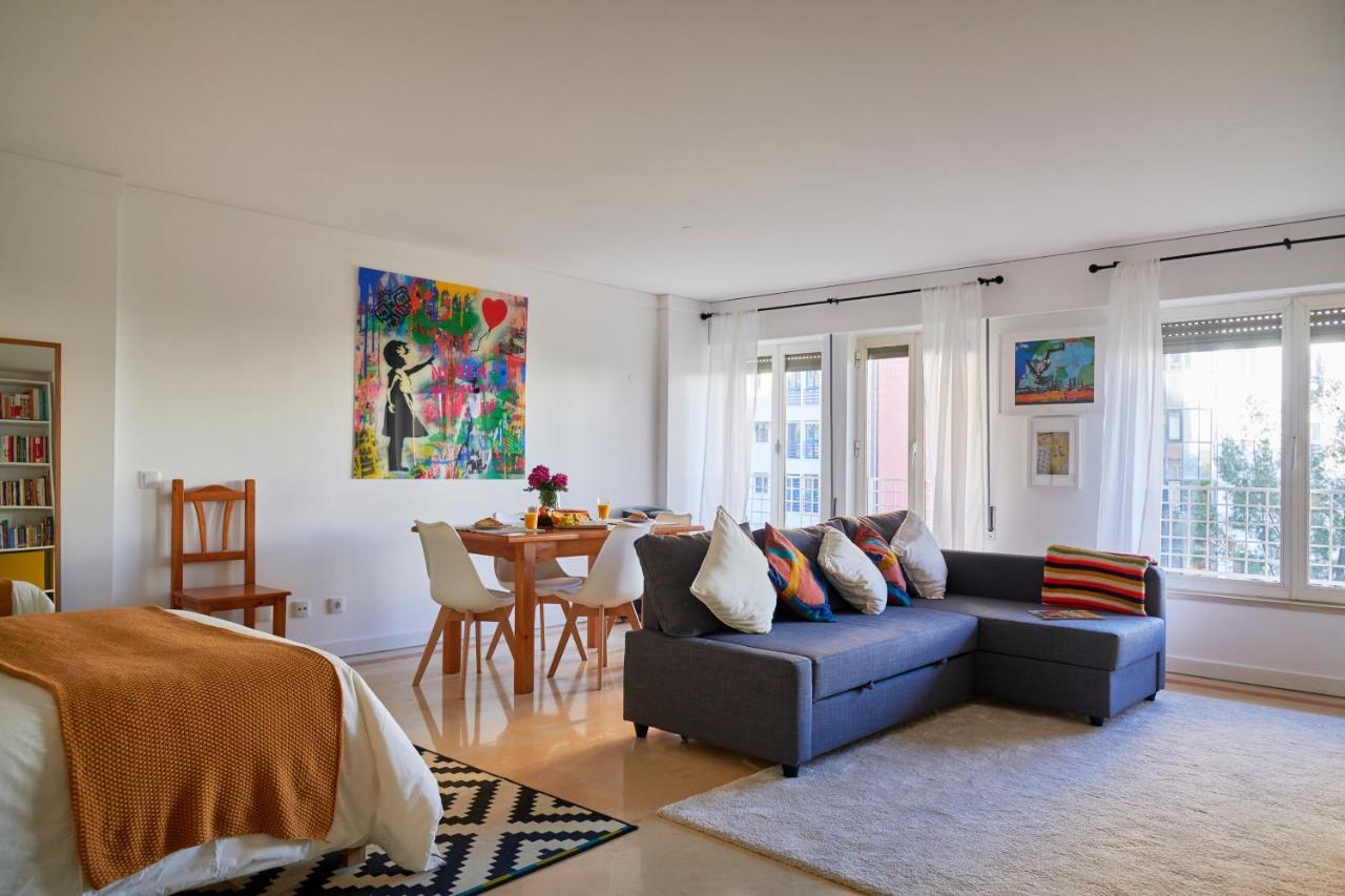 Modern Apartment With Swiming Pool & Garage - 리스본 외부 사진